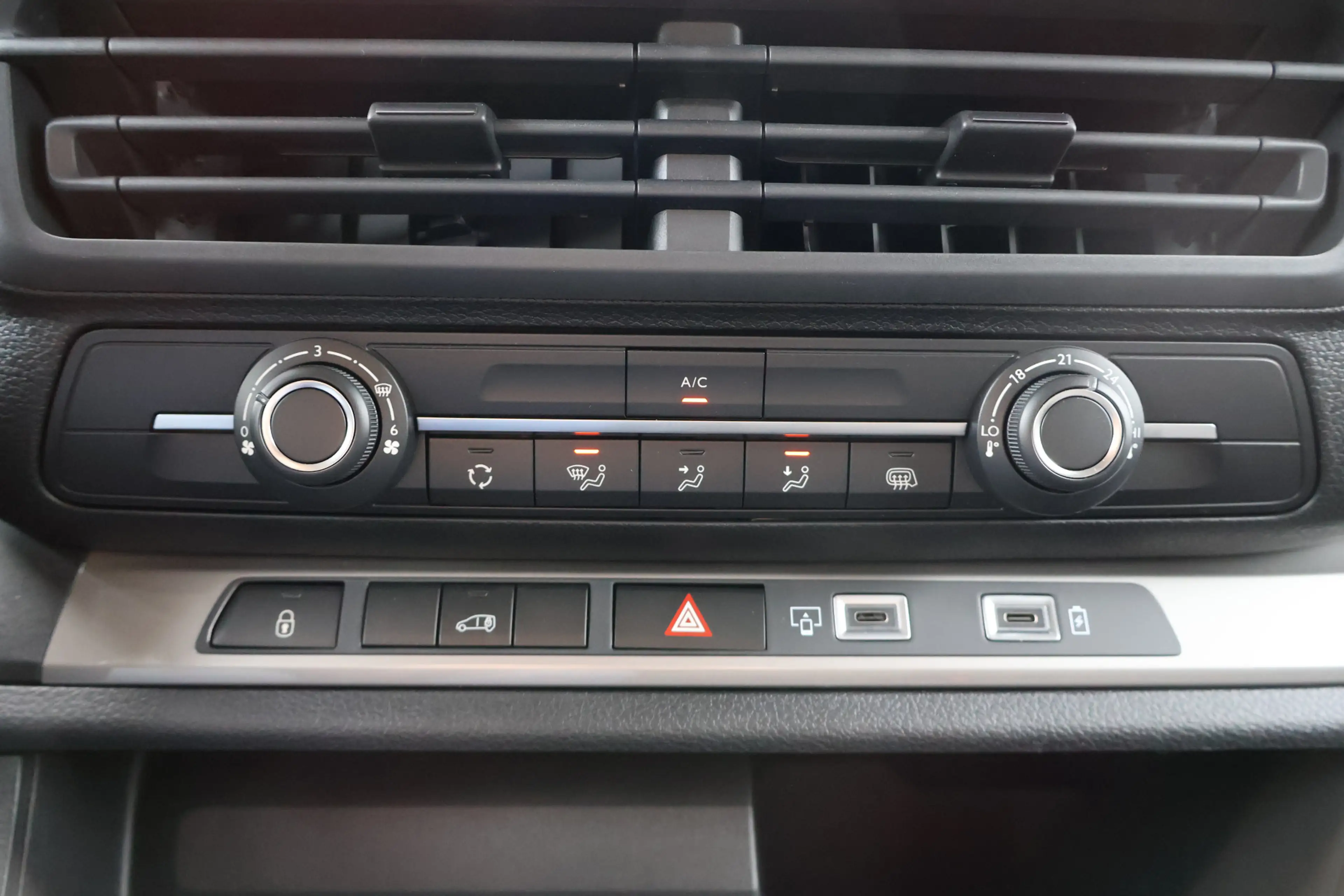 Fiat Scudo e-Scudo L3 75 kWh Airco Navigatie Camera — photo 29