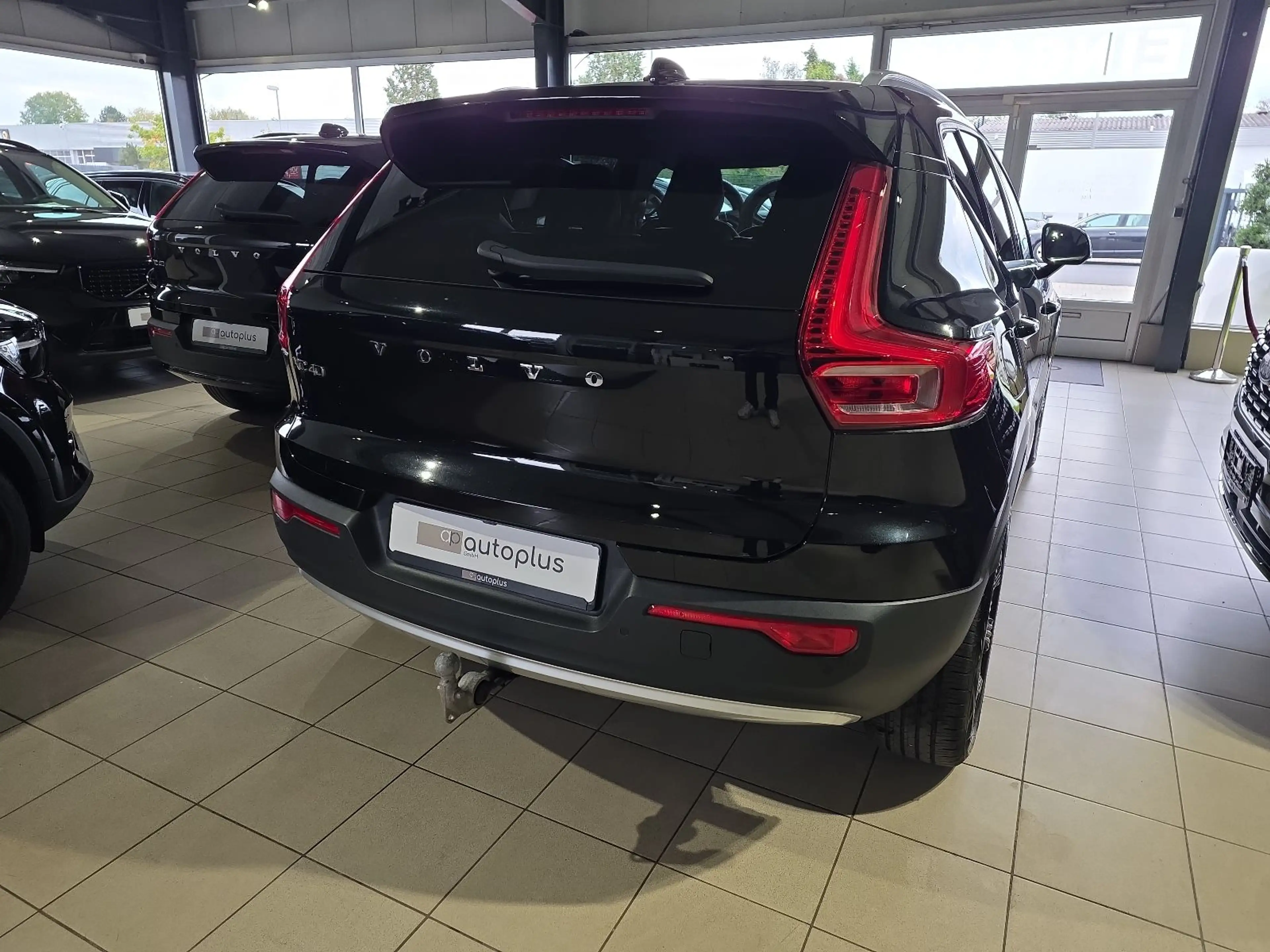 Volvo XC40 T3 Inscription AHK Leder Pano Kamera Winter — photo 7