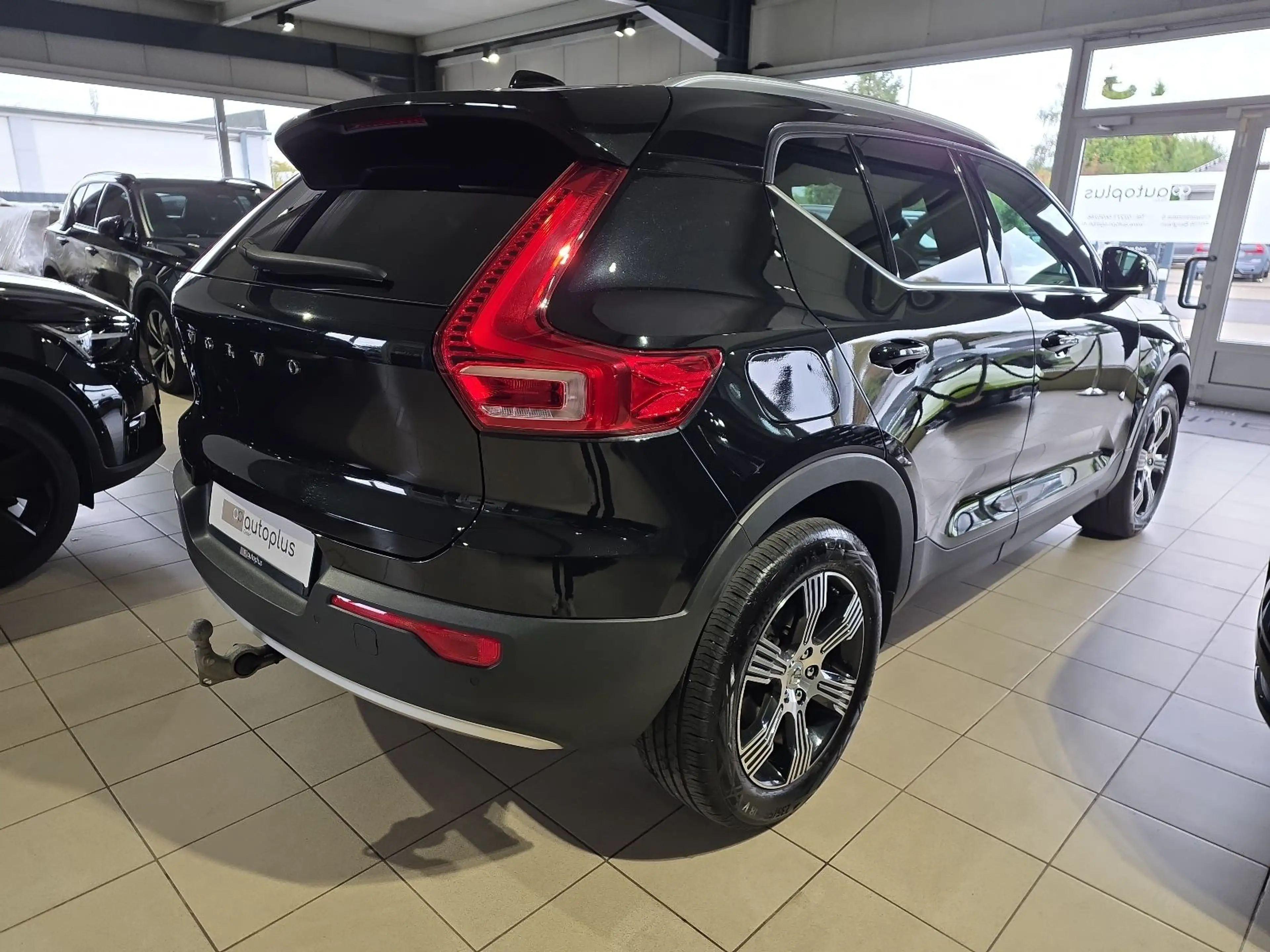 Volvo XC40 T3 Inscription AHK Leder Pano Kamera Winter — photo 6