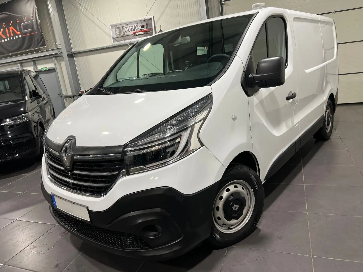 Renault Trafic 2.0 dCi Kasten L1H1 *Navi*Kamera*AHK* Weiß - 1