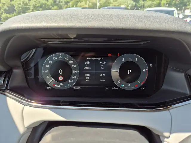 Land Rover Range Rover Evoque view 14