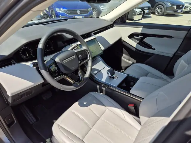 Land Rover Range Rover Evoque view 6