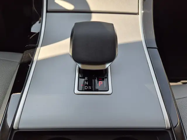 Land Rover Range Rover Evoque view 10