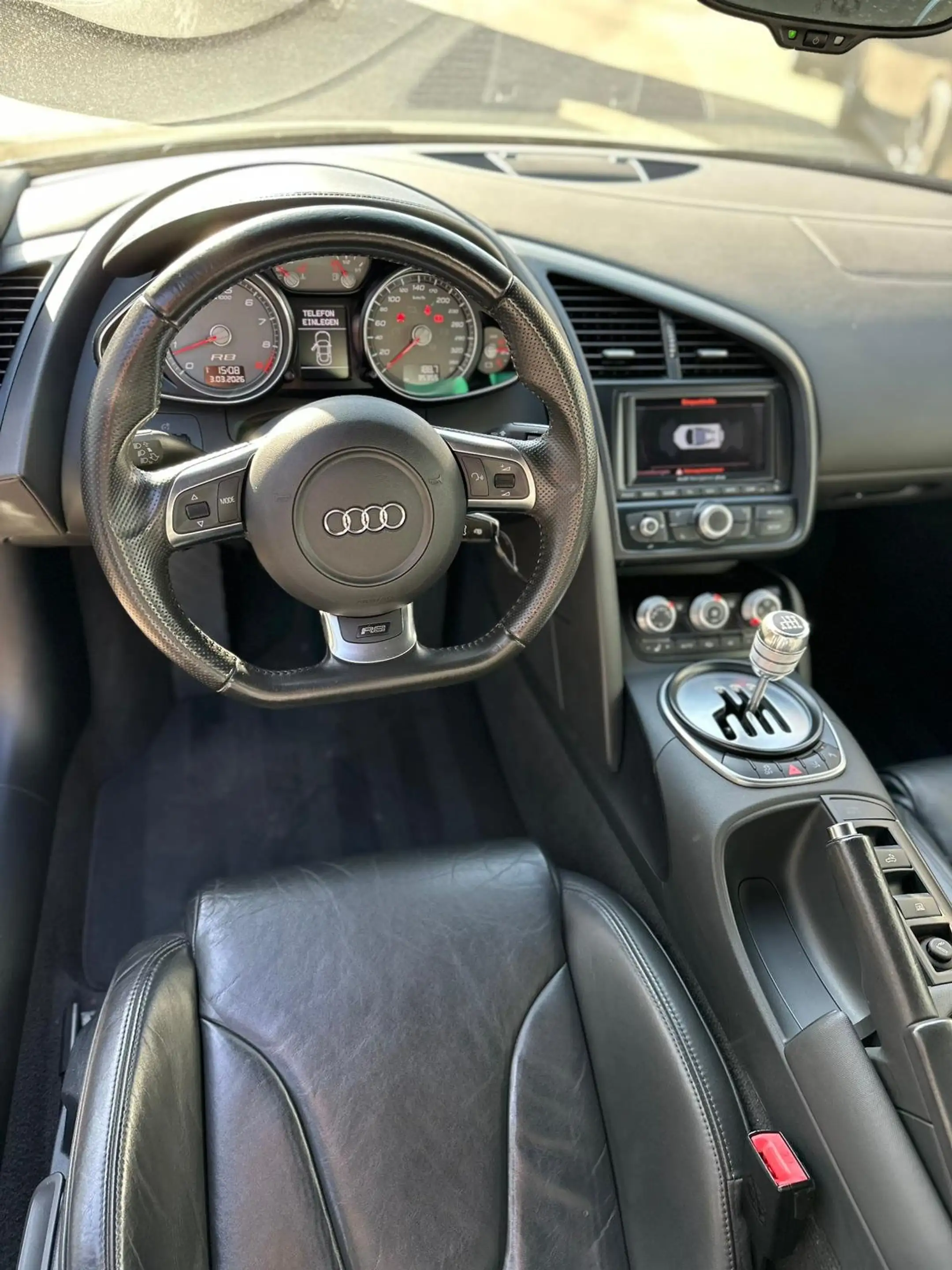Audi R8 4.2 FSI quattro — photo 8