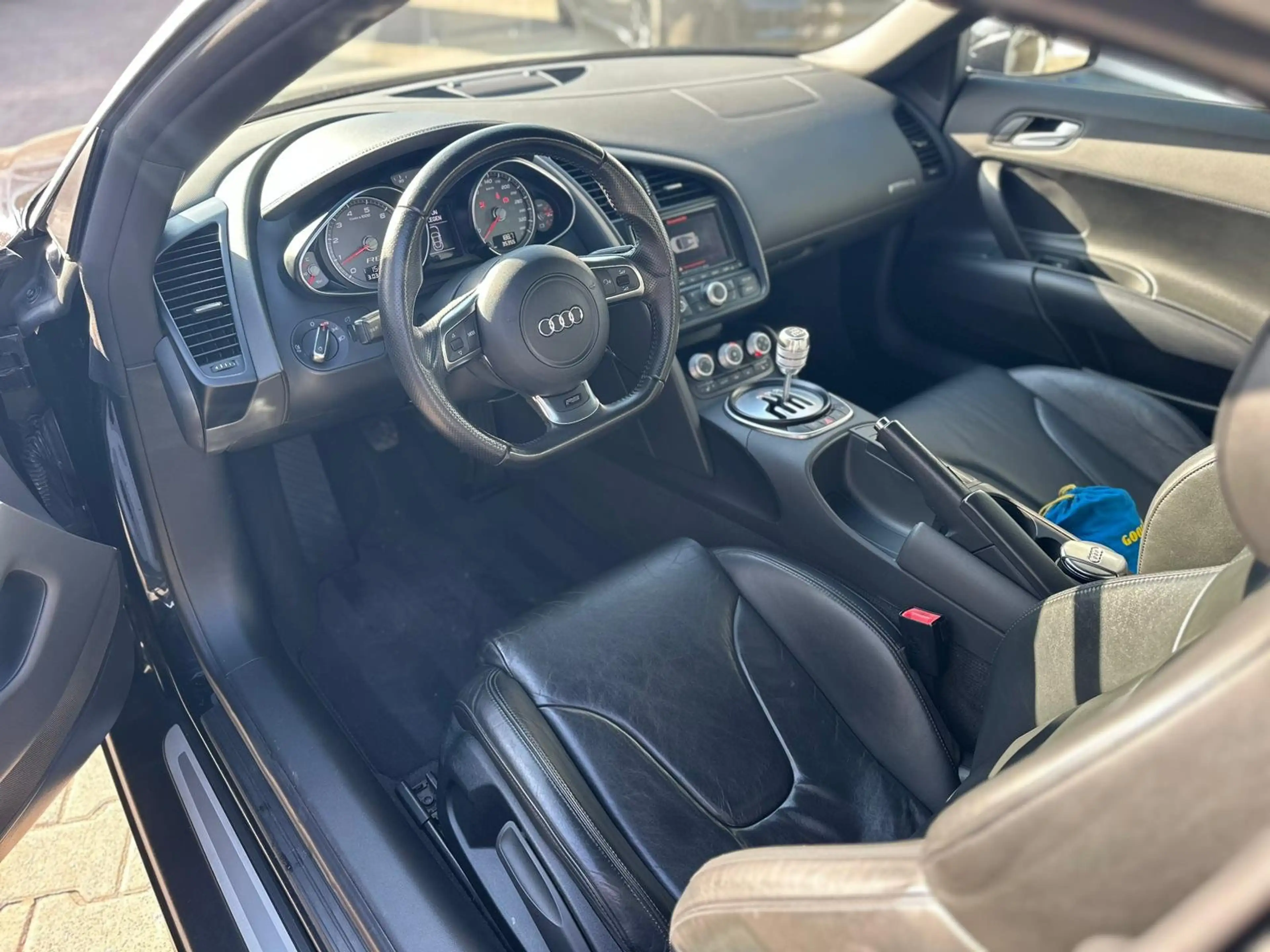 Audi R8 4.2 FSI quattro — photo 6