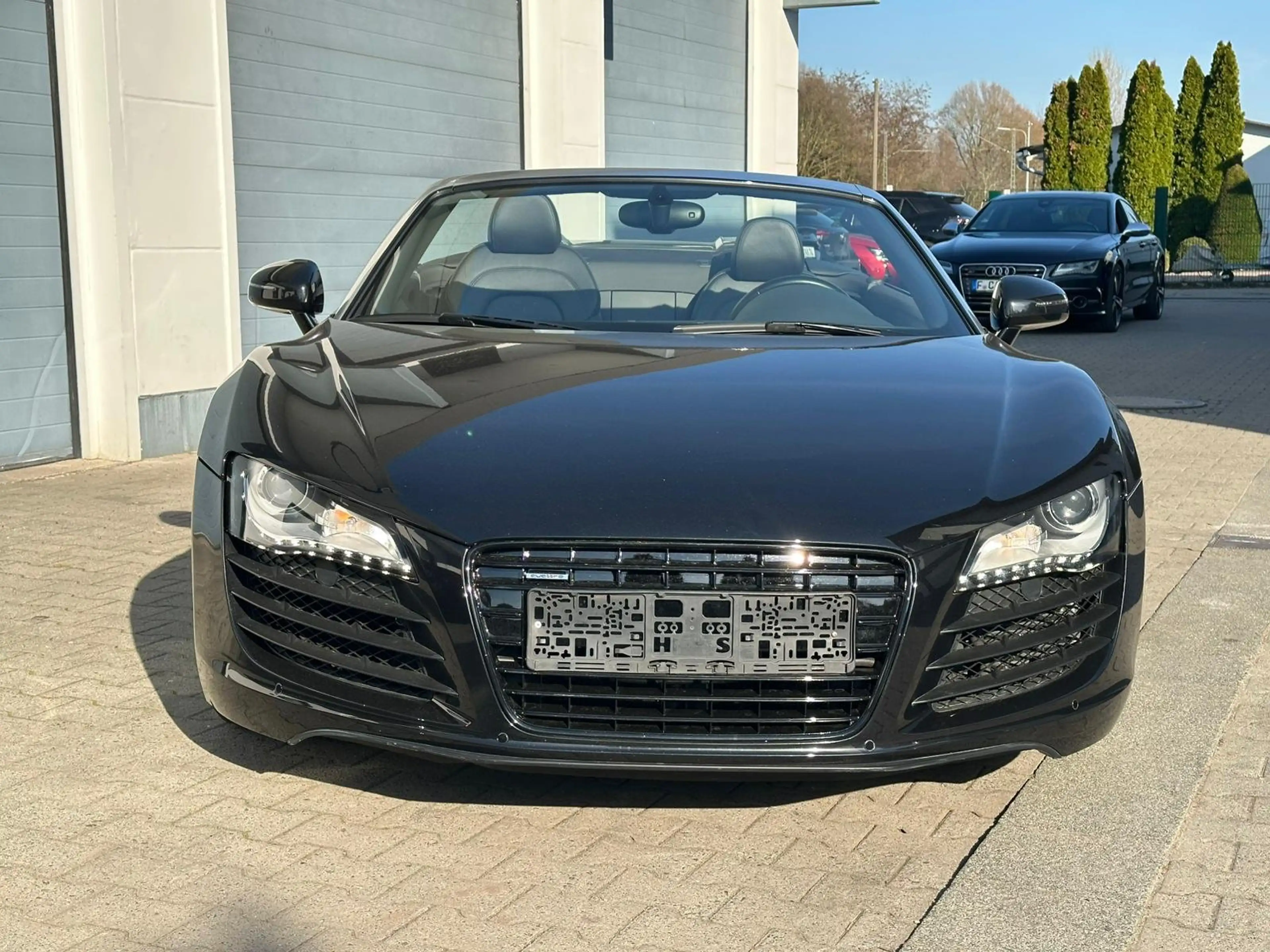 Audi R8 4.2 FSI quattro — photo 3