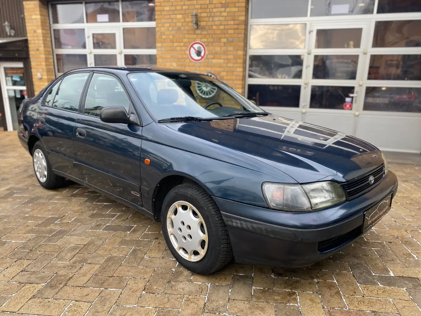 Toyota Carina 1.6 GLi 4x el.FH Servo ZV 2.Hand GJReifen Blau - 1
