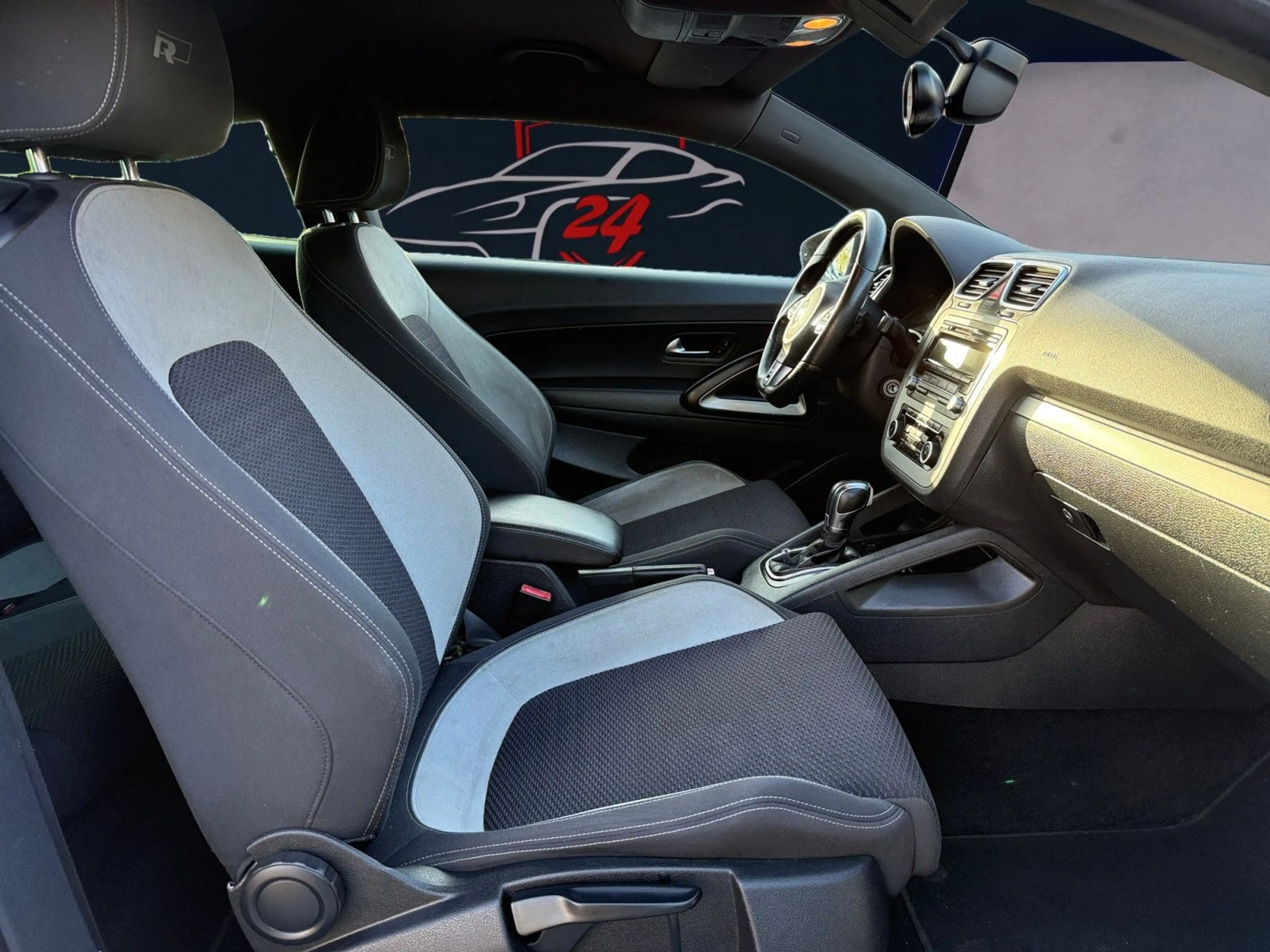 Volkswagen Scirocco /R-Line/Sport/19"/Xenon/Exclusive — photo 10