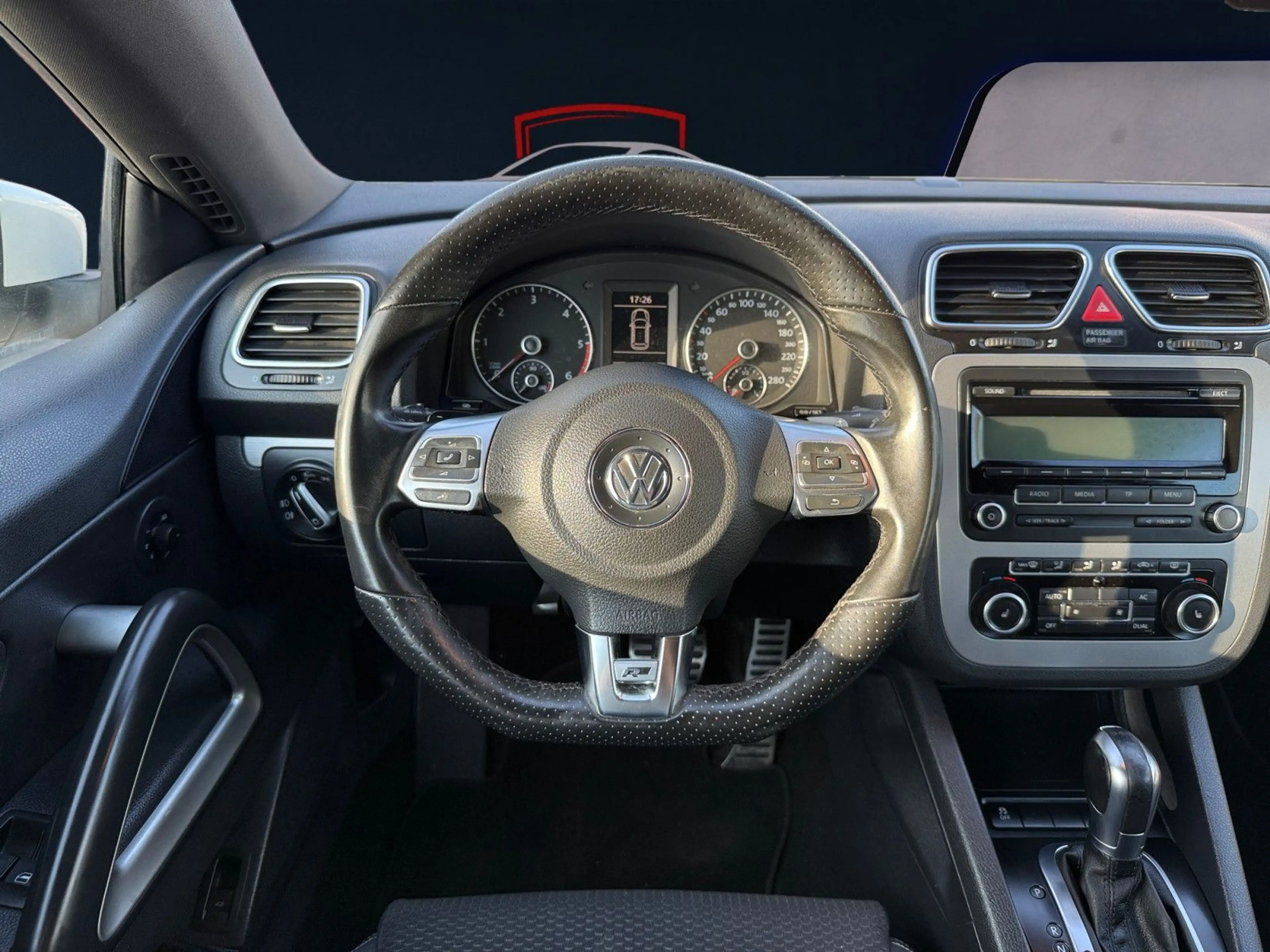 Volkswagen Scirocco /R-Line/Sport/19"/Xenon/Exclusive — photo 14