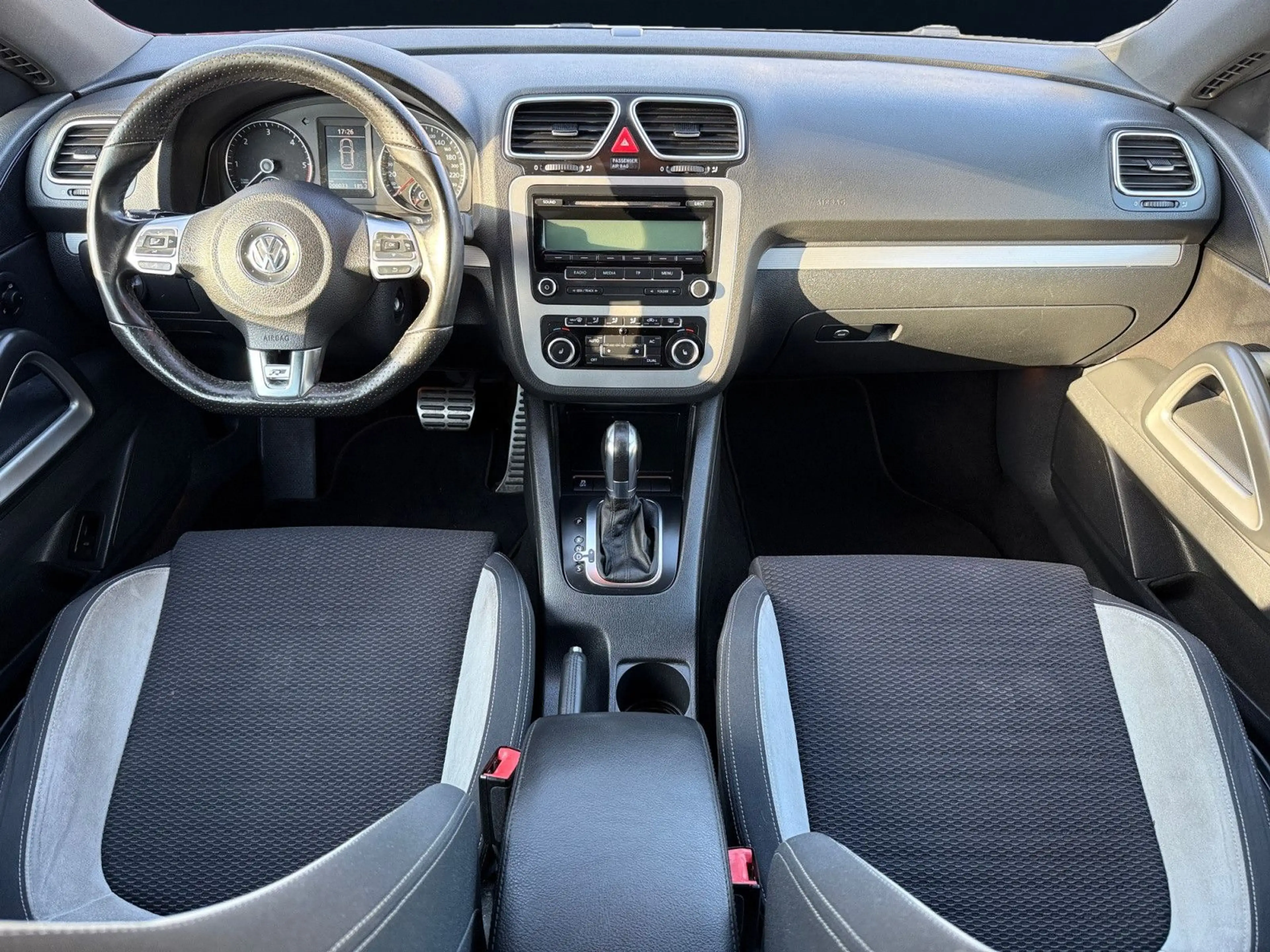 Volkswagen Scirocco /R-Line/Sport/19"/Xenon/Exclusive — photo 12