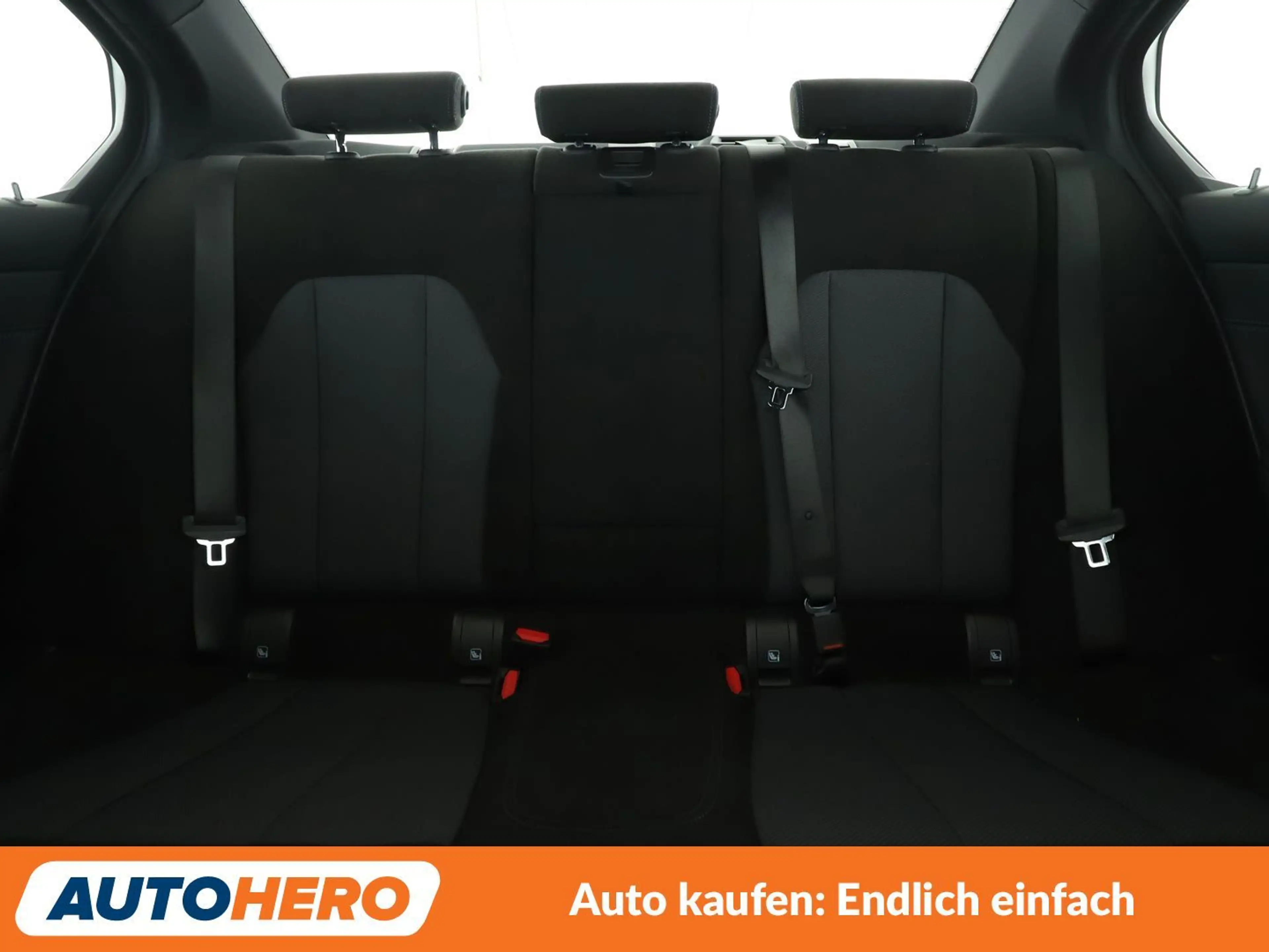 BMW 318 318i M Sport Aut.*NAVI*LED*TEMPO*CAM*PDC*SHZ* — photo 15