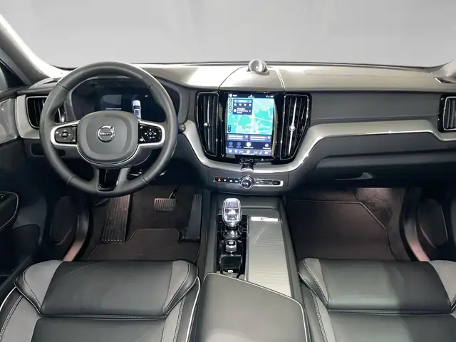 Volvo XC60 view 5