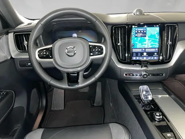 Volvo XC60 view 6