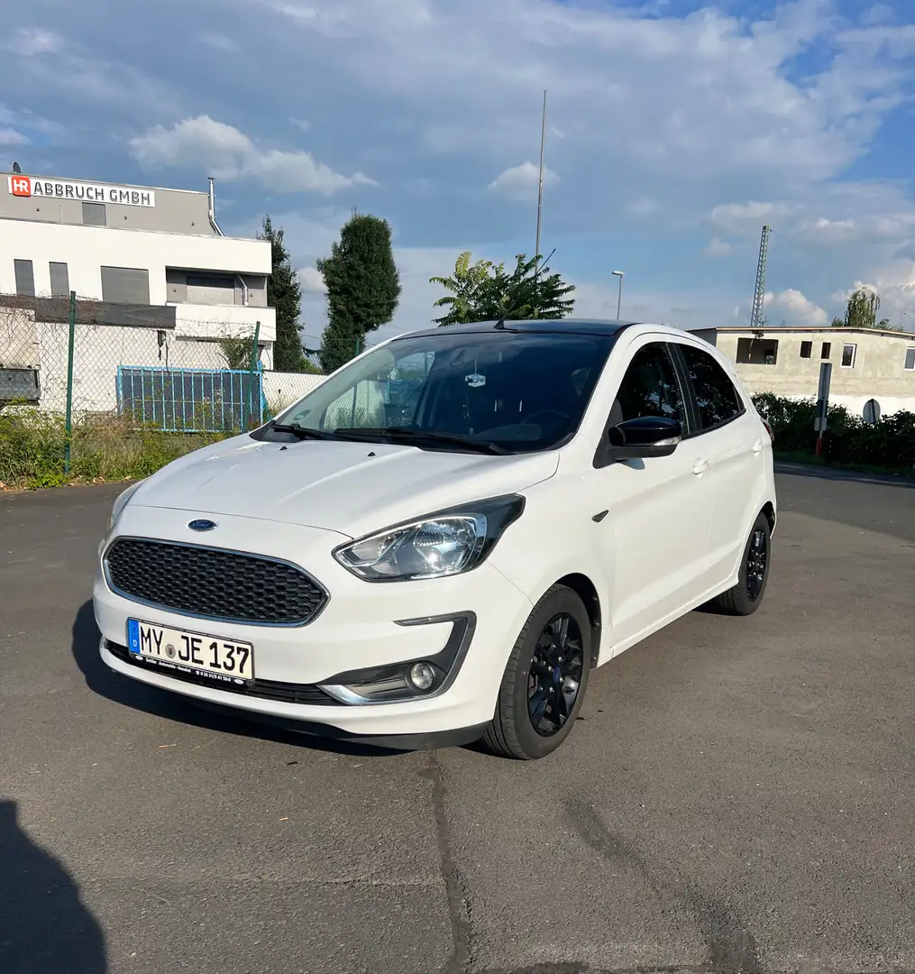 Ford Ka/Ka+ Black / White - 1