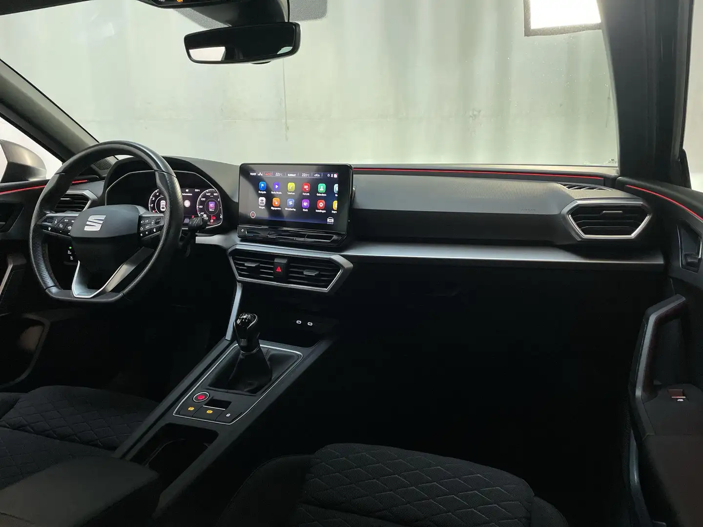 SEAT Leon 1.0 TSI FR Launch Edition LED Sfeerverlichting Nav Zwart - 2