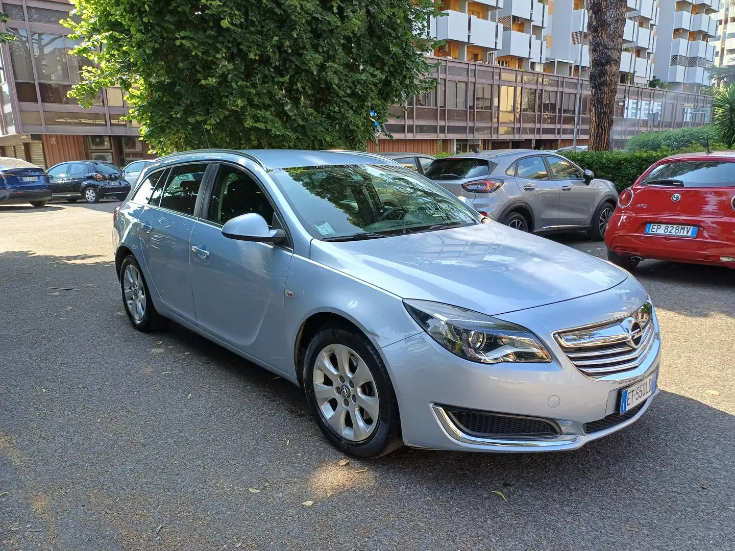 Opel Insignia Insignia 2014 Sports Tourer 2.0 cdti Ecoflex 140cv Argento - 1