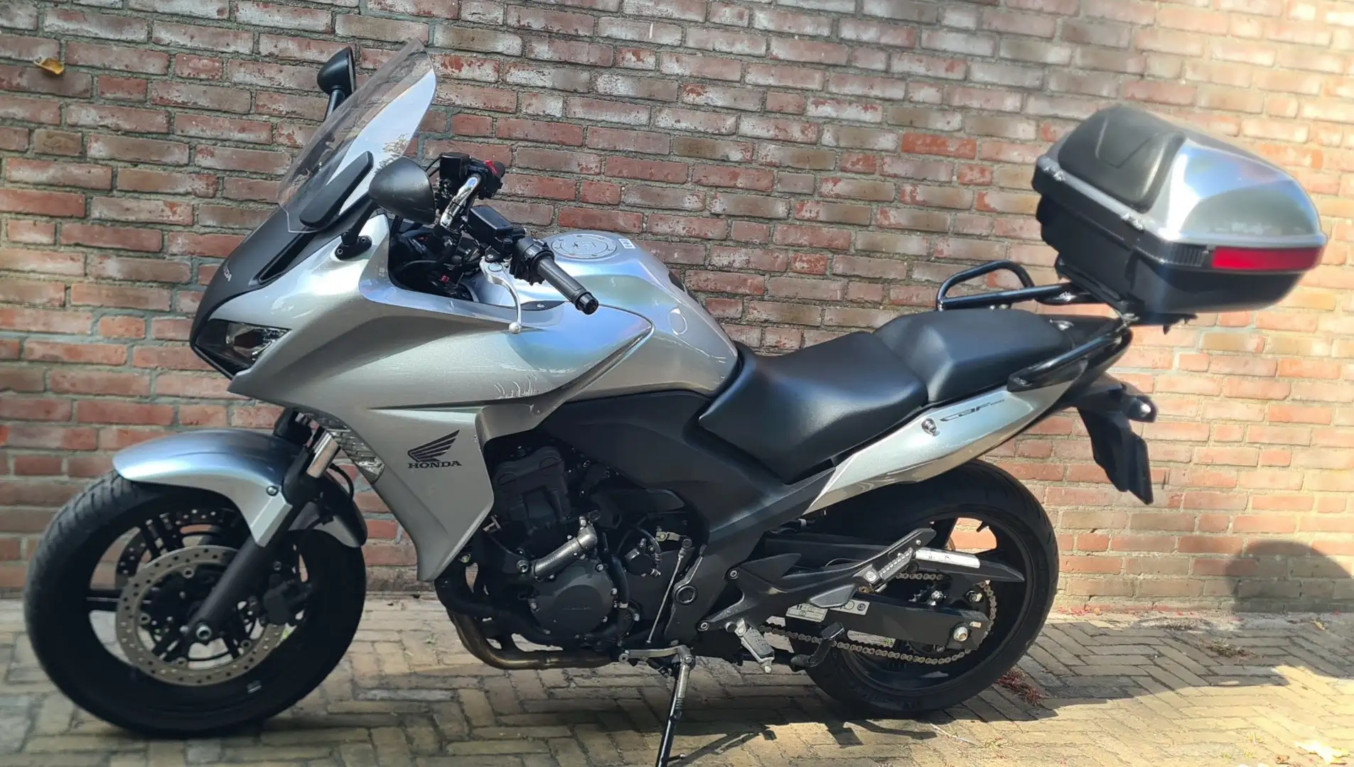 Honda CBF 1000 Grijs - 2