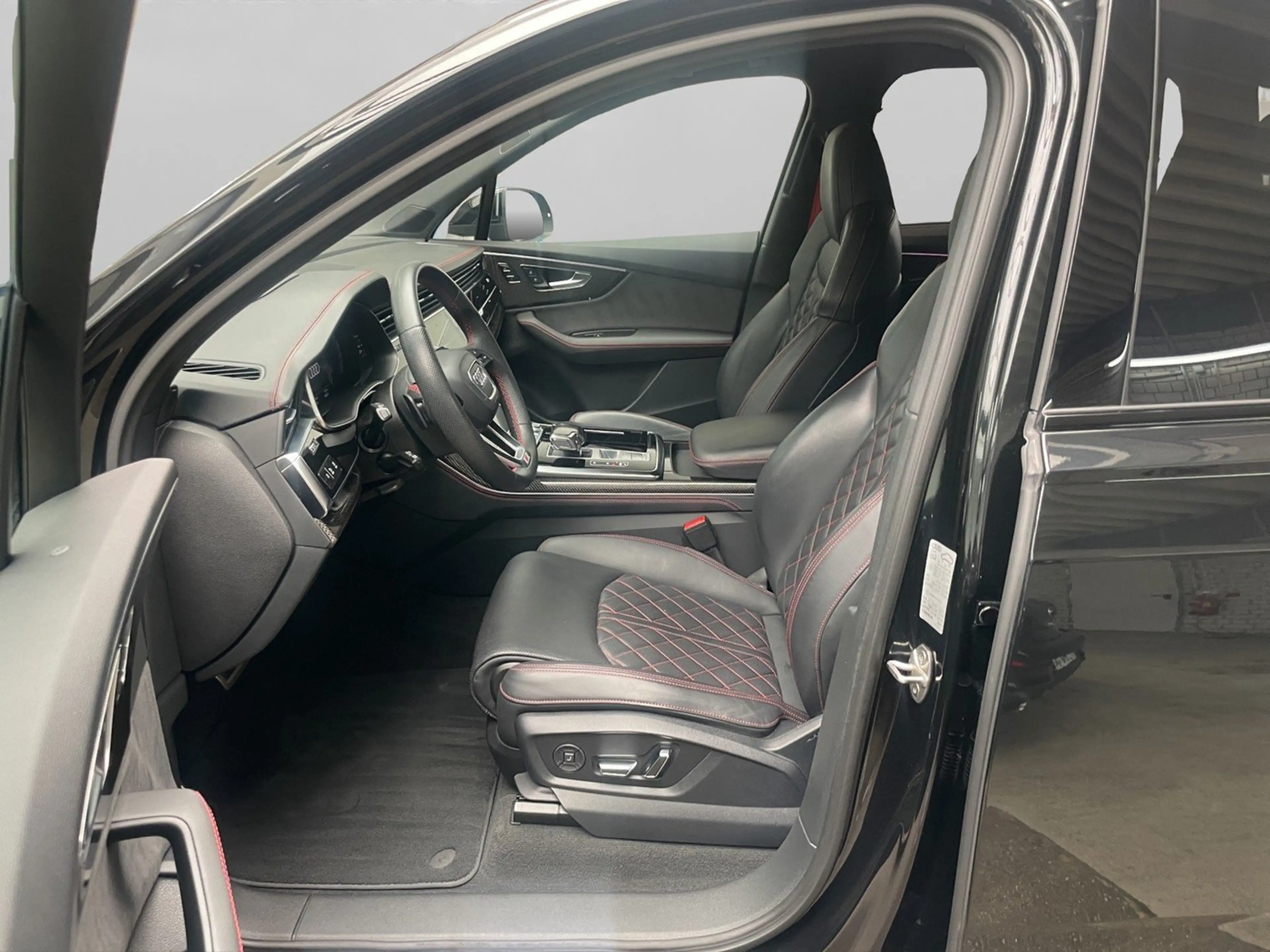 Audi SQ7 TFSI tiptronic Competition Plus STHG B&O PANO — photo 7