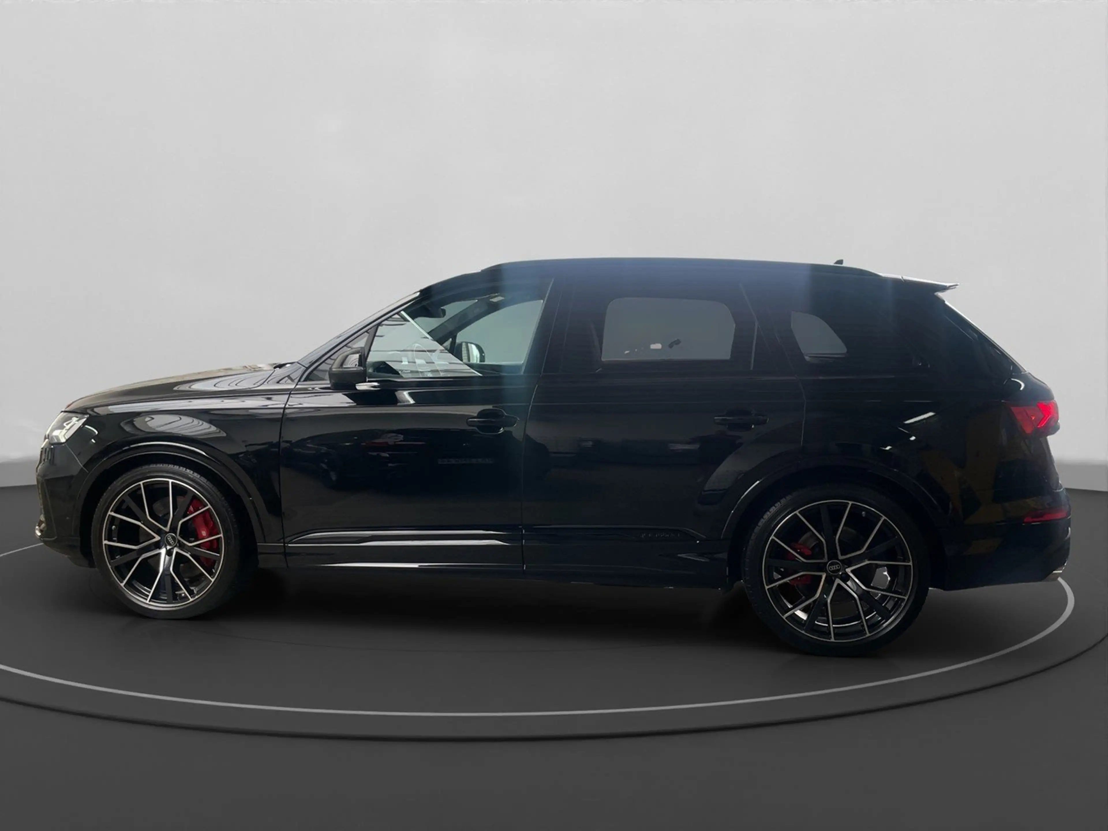 Audi SQ7 TFSI tiptronic Competition Plus STHG B&O PANO — photo 2