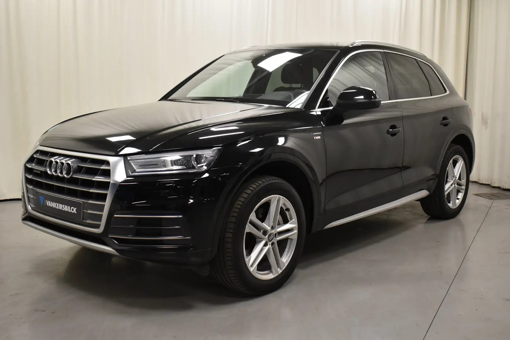 Audi Q5 2.0 TDi Quattro S Line S tronic Czarny - 1