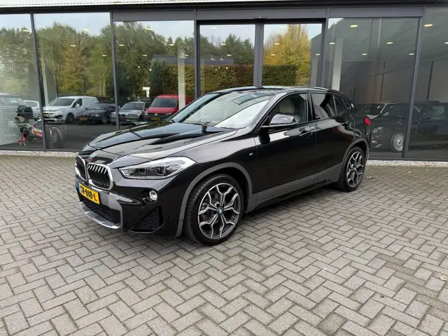 BMW X2 sDrive18i M-Sport,HUD,LED,Leer,Camera,NaviPro,Deal