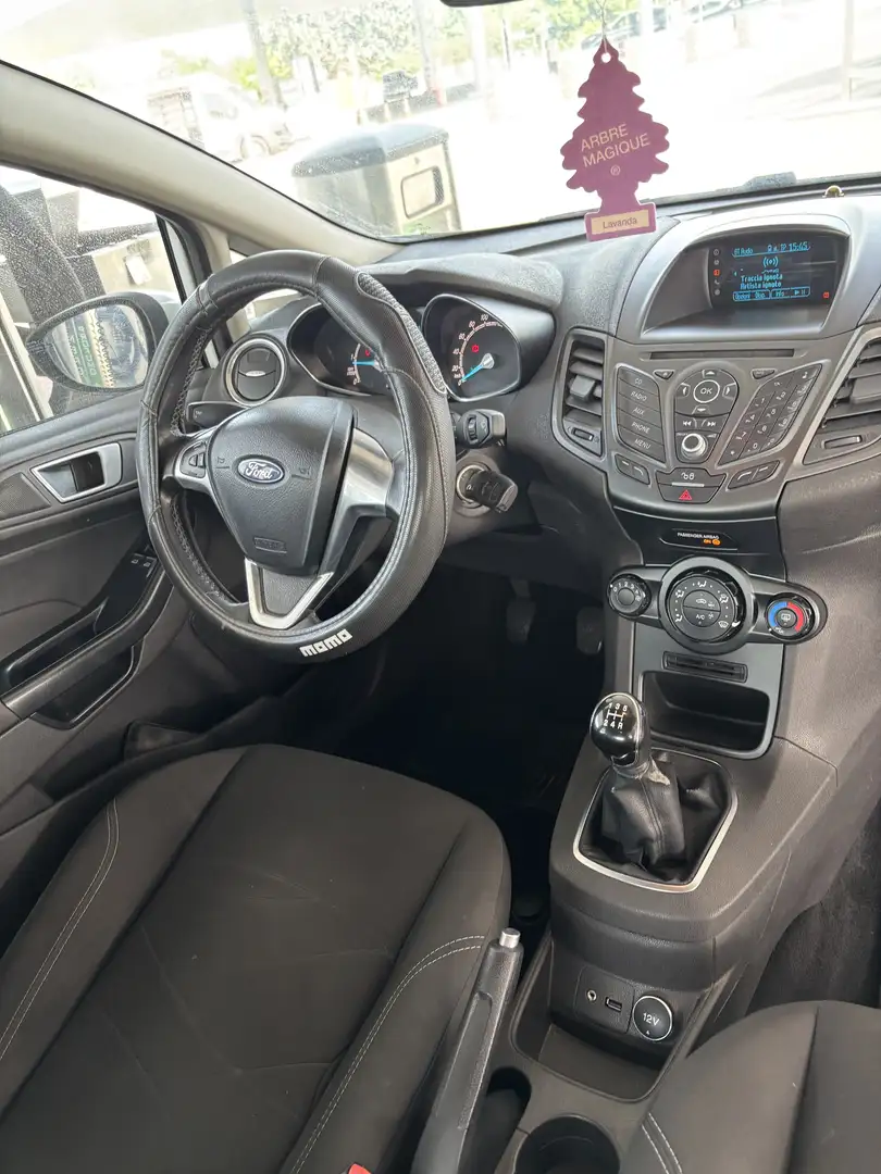 Ford Fiesta 5p 1.5 tdci Black&White 75cv - 2
