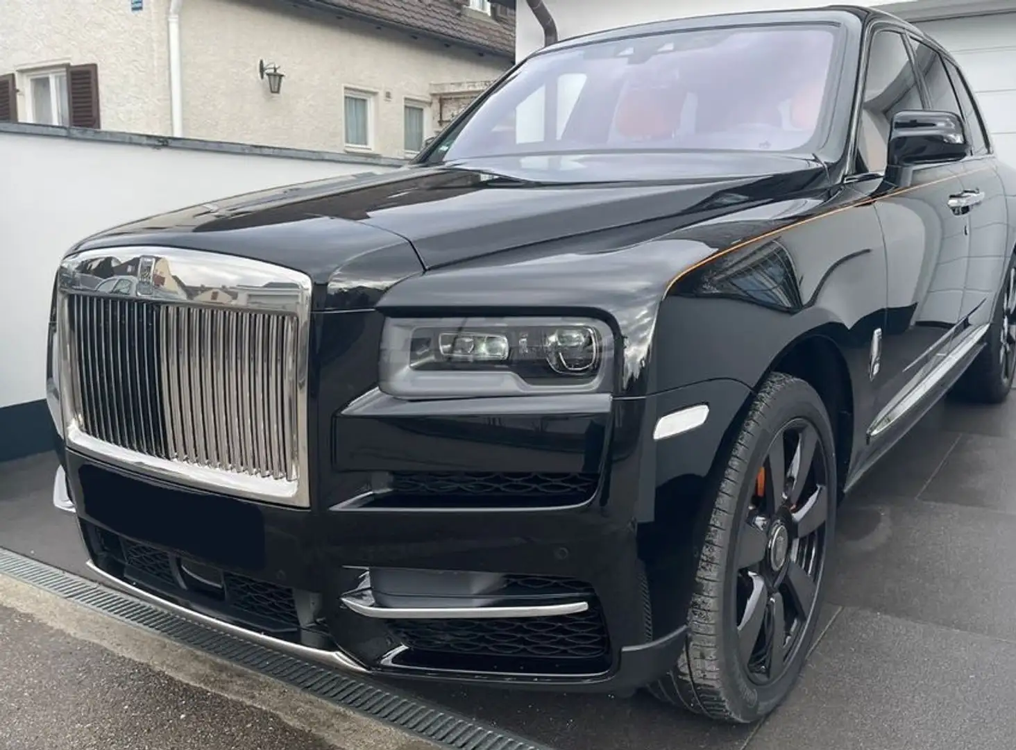 Rolls-Royce Cullinan Fekete - 2