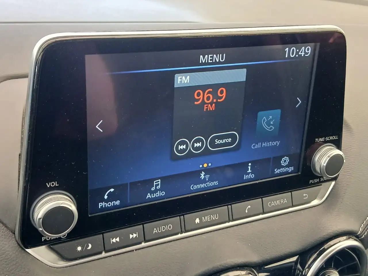Nissan Sentra снимка Nissan Sentra