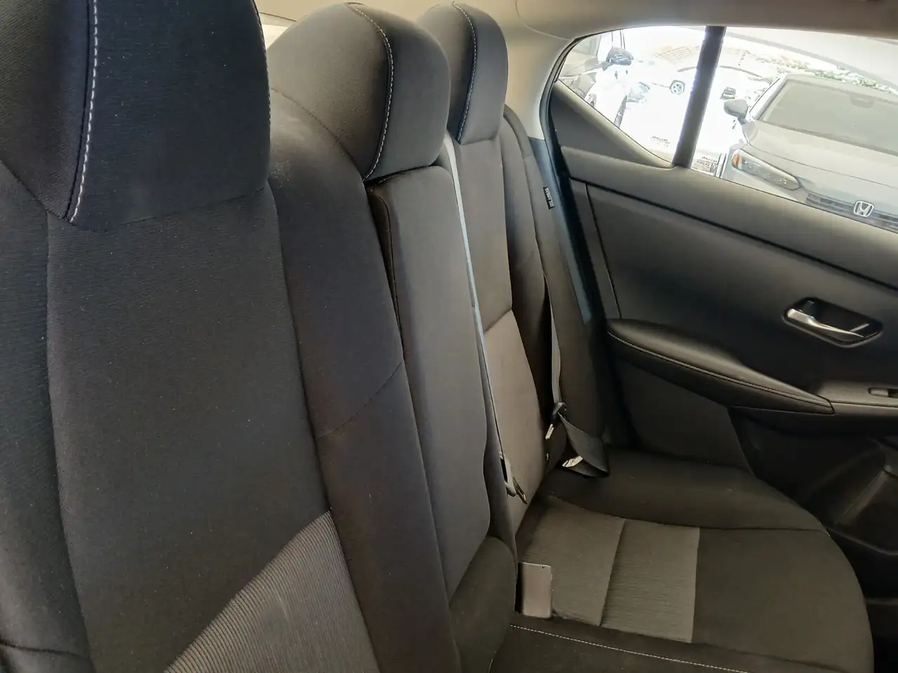 Nissan Sentra снимка Nissan Sentra
