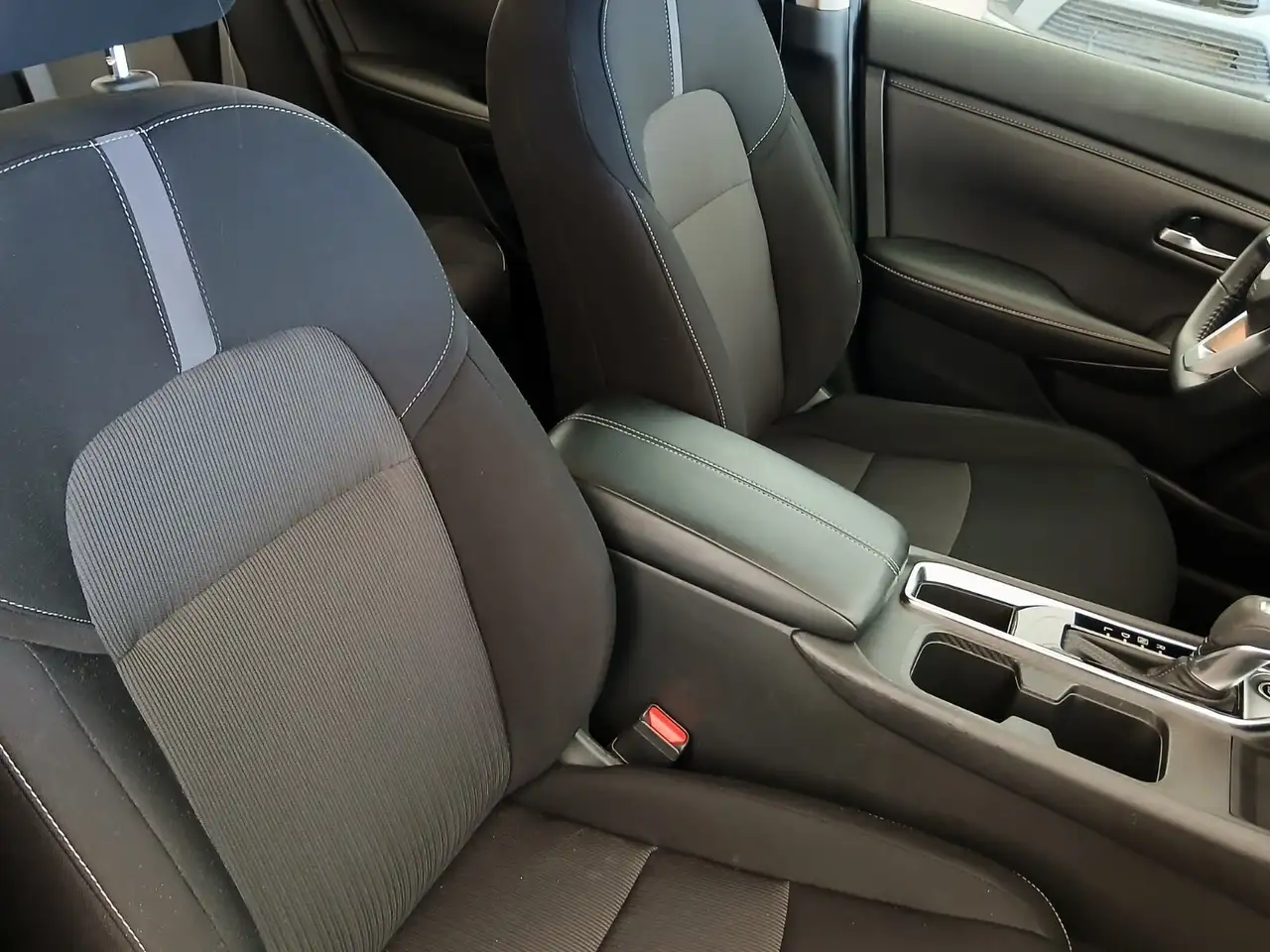 Nissan Sentra снимка Nissan Sentra