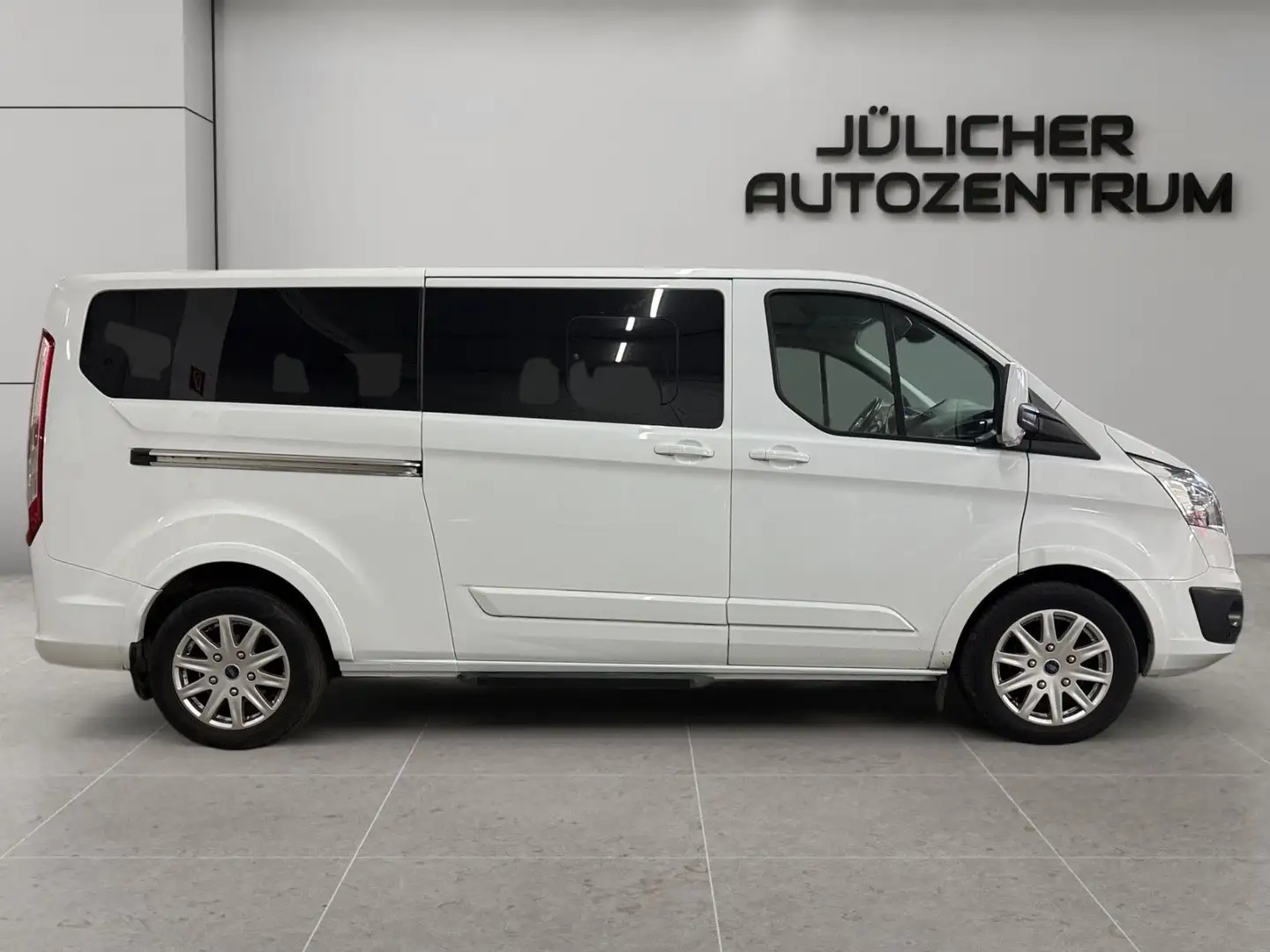 Ford Tourneo Custom L2 Titanium, 1 Jahr Garantie incl Weiß - 2
