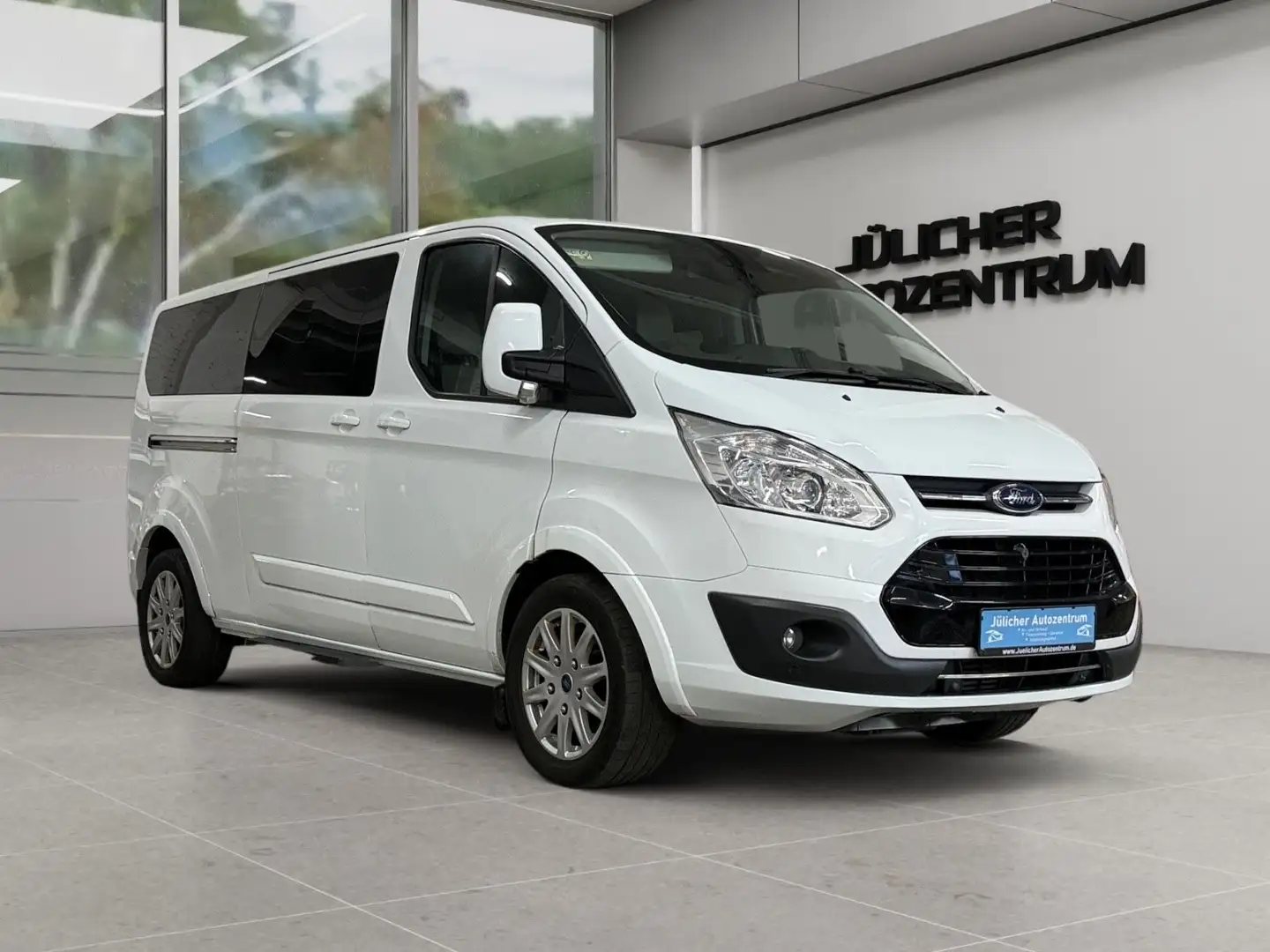 Ford Tourneo Custom L2 Titanium, 1 Jahr Garantie incl Weiß - 1