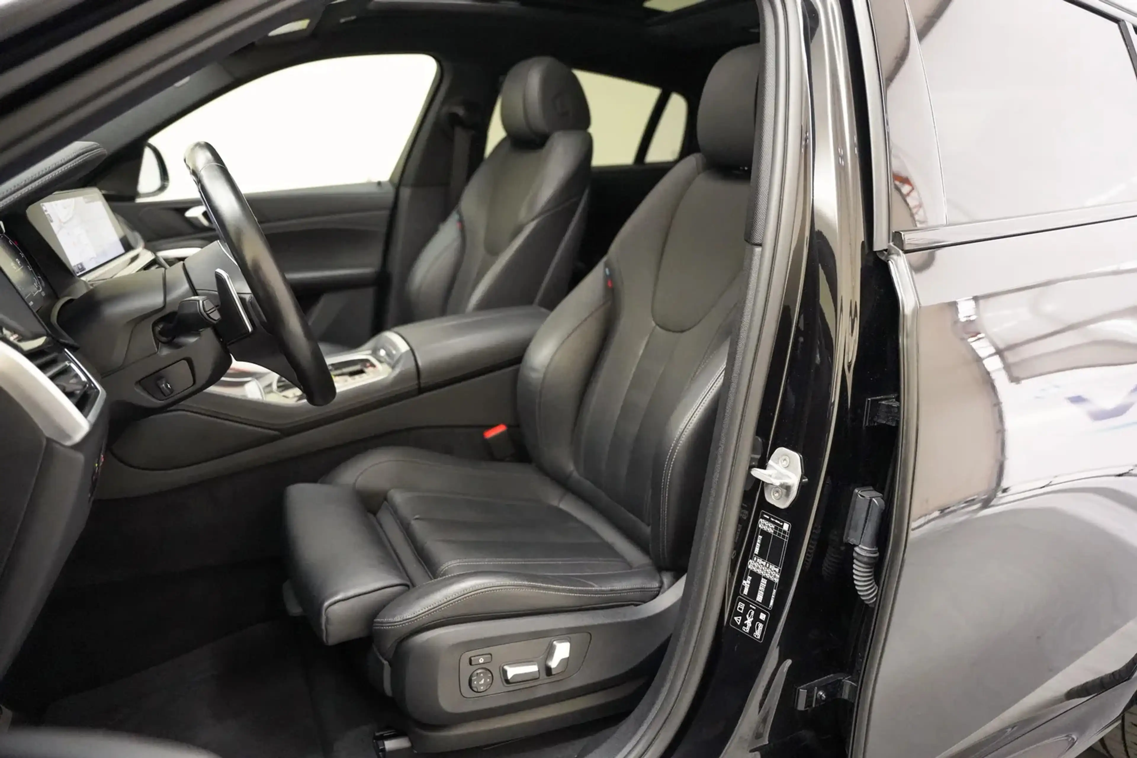 BMW X6 M50i High Executive [ Pano ACC Laserlicht H/K Carb — photo 14