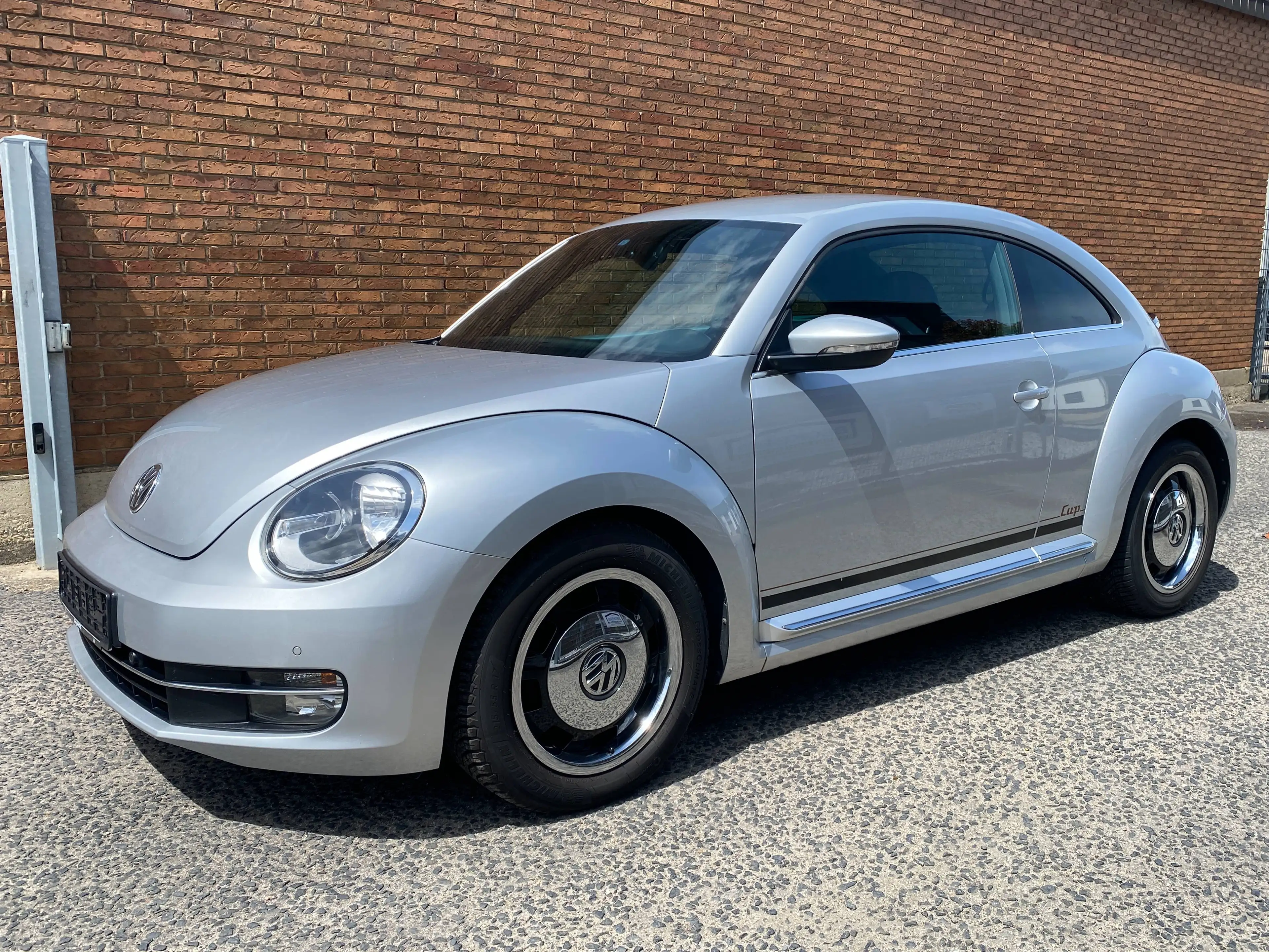 Volkswagen Beetle The Beetle 1.6 TDI DPF CUP Klimaaut*OPS*SchckHft*Insp/HU Neu
