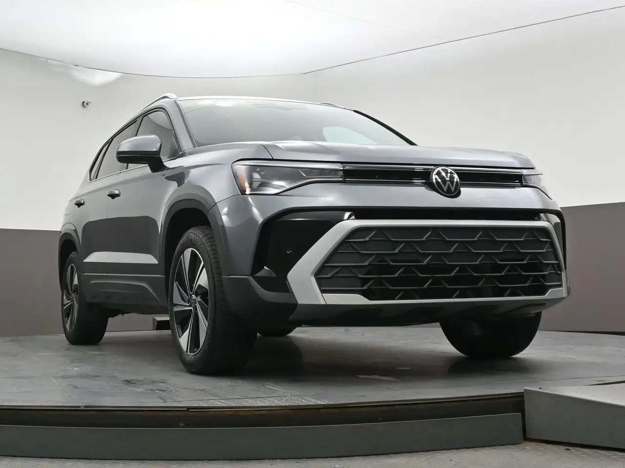 Volkswagen Taos снимка Volkswagen Taos