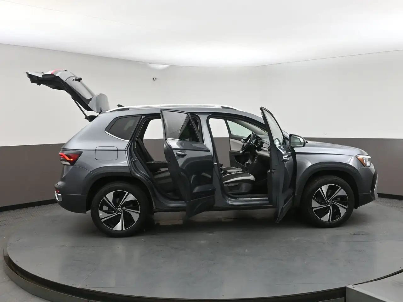 Volkswagen Taos снимка Volkswagen Taos