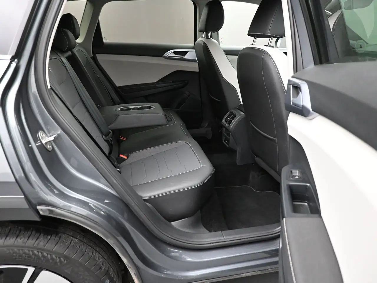 Volkswagen Taos снимка Volkswagen Taos