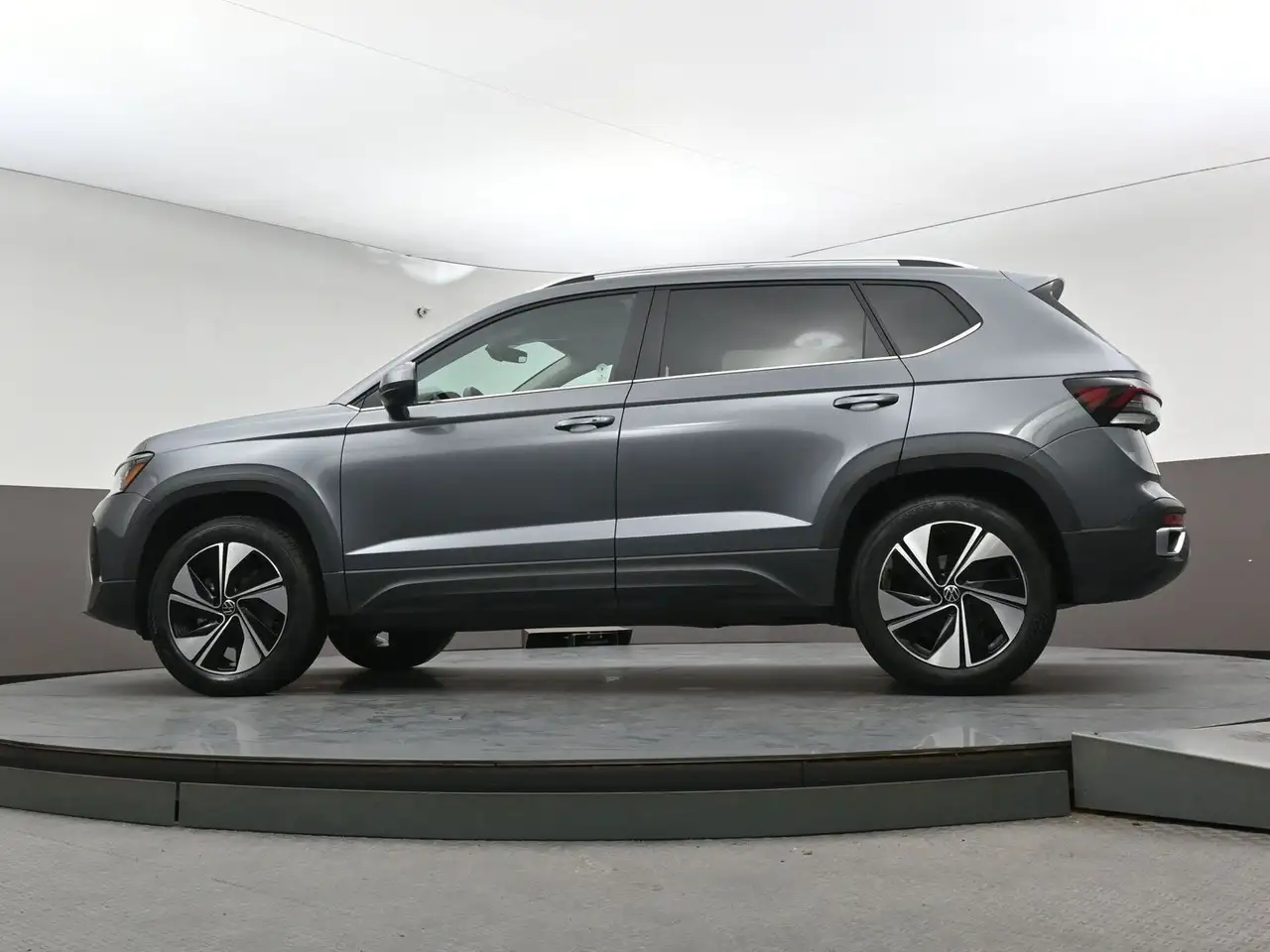 Volkswagen Taos снимка Volkswagen Taos