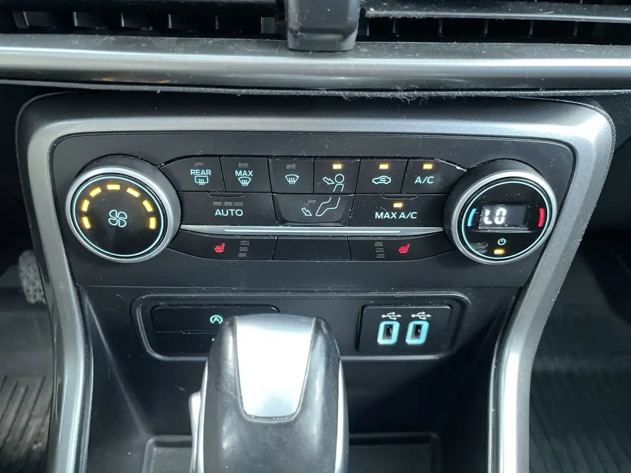 Ford EcoSport снимка Ford EcoSport