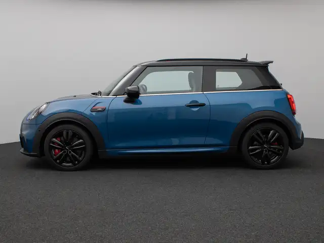 Mini Hatch view 11