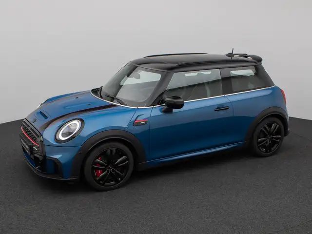 Mini Hatch view 12