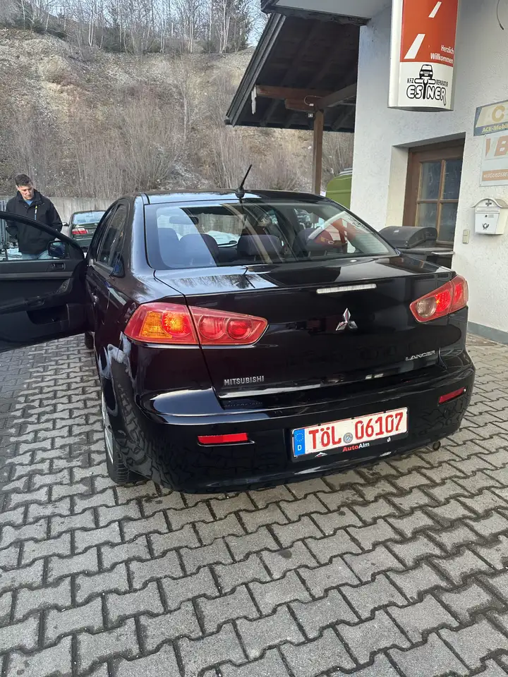 Mitsubishi Lancer