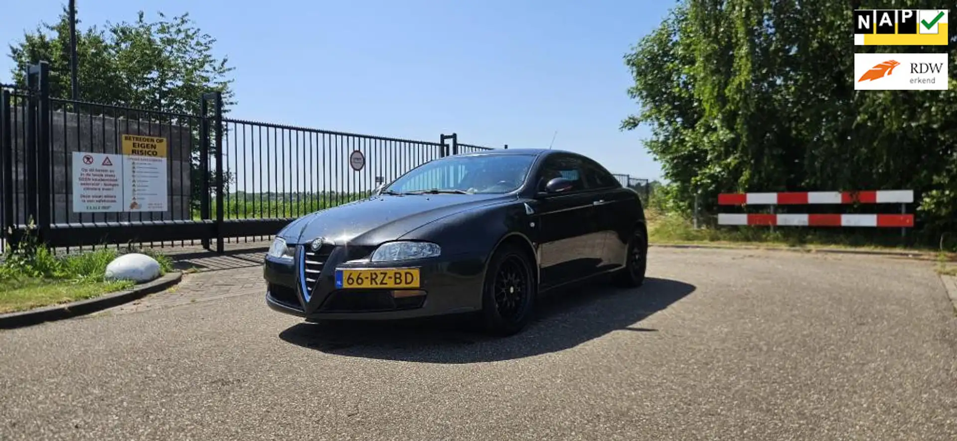 Alfa Romeo GT 1.8 T.Spark Distinctive Noir - 1