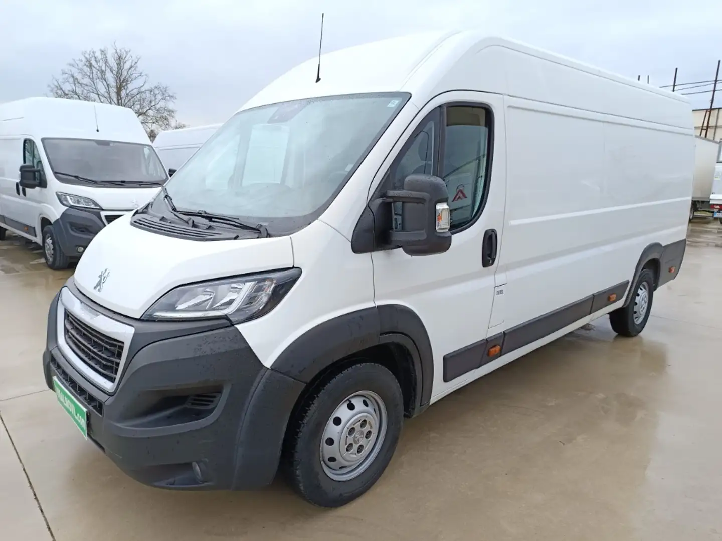 Peugeot Boxer Furgón 2.2BlueHDI 435 L4H2 S&S 140 Blanco - 2