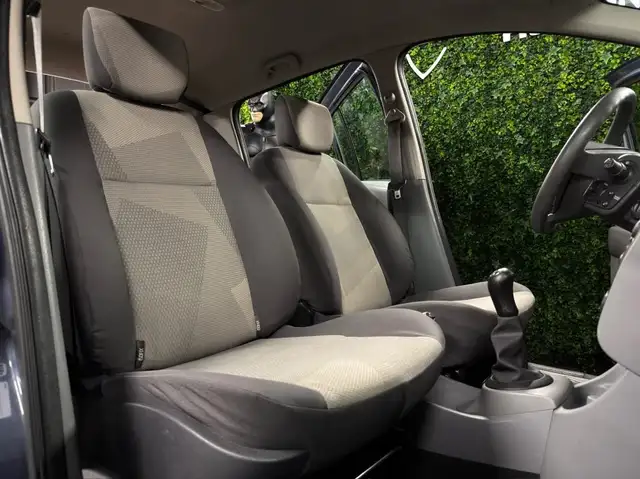 Renault Modus view 15