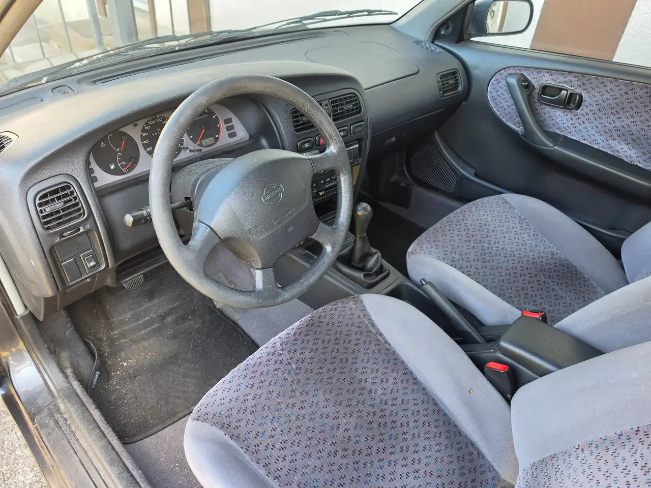 Nissan Primera 2.0 Invitation, foto 9