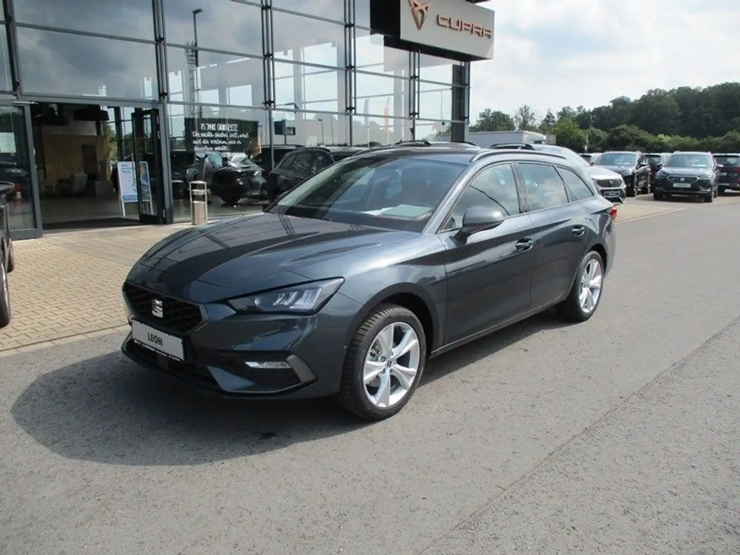 SEAT Leon Sportstourer FR 1,5 TSI DSG*Navi*LED*Kamera Gris - 2