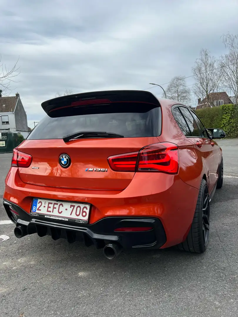 BMW 135 M135i xDrive Sport-Aut. Orange - 2