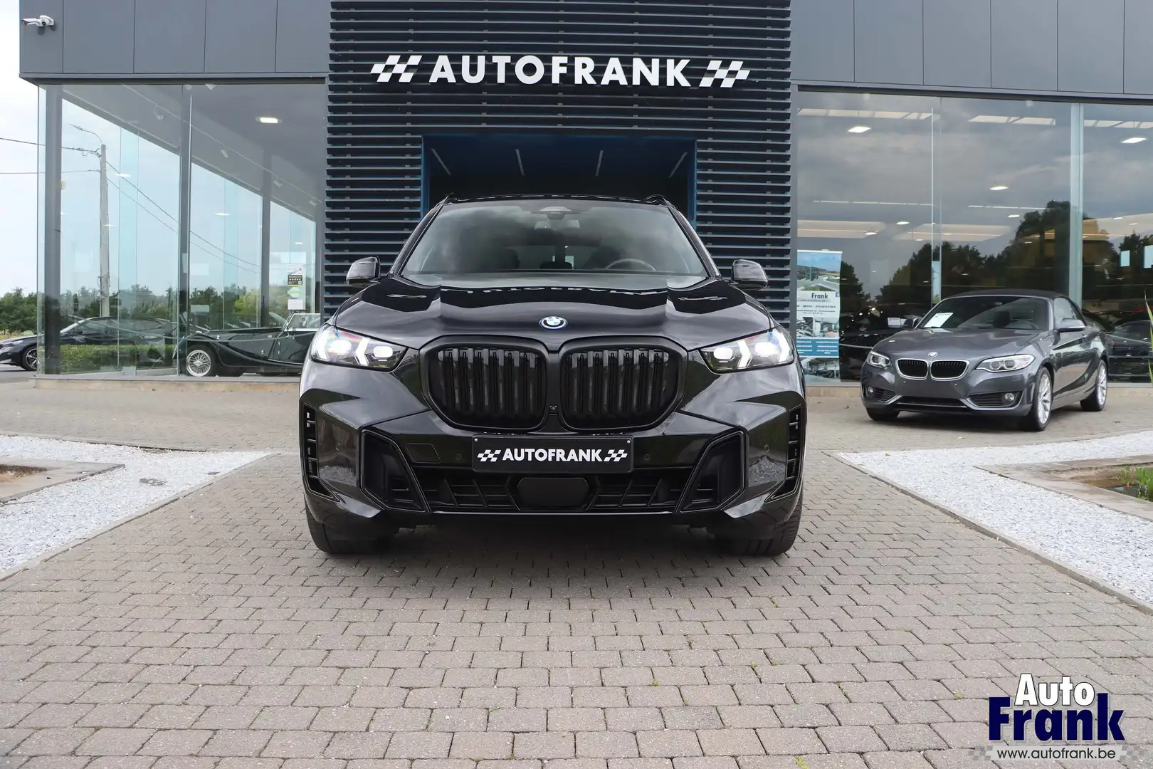 BMW X5 50e / M-SPORT / PANO / M-SEATS / TREKHK / 360CAM Černá - 2