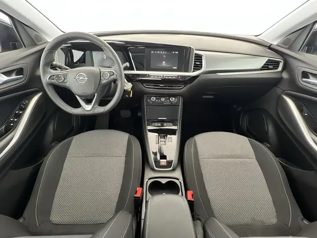 Opel Grandland view 6